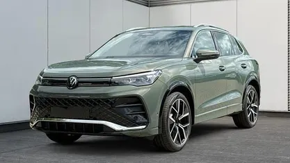 Neu VW Tiguan R-line 150 PS (110 kW) 2025 Delfingrau metallic/grau SUV