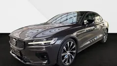 Platinum grey / metallic Gebraucht 2023 Volvo S60 Ultimate Limousine | 37.990 € (Fairer Preis)