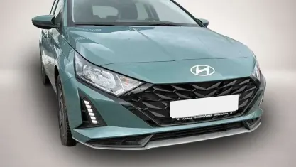 Neu Hyundai i20 GO! 90 PS (66 kW) 2026 Grün Kleinwagen