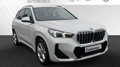 Mineralweiss metallic Gebraucht 2025 BMW X1 M Sport SUV | 39.900 € (Guter Preis)