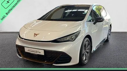 Gebraucht Cupra Born 150 kW (204 PS) 2023 Eisweiß Kleinwagen