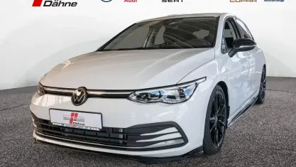 Usata VW Golf VIII Active 150 CV (110 kW) 2023 Bianco Berlina