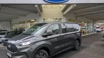 Usata Ford Tourneo Custom 136 CV (100 kW) 2025 Grigio Furgone