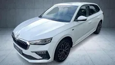Moonweiss metallic Gebraucht 2024 Skoda Scala Drive Kleinwagen | 21.380 € (Fairer Preis)