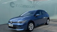 Blau Gebraucht 2024 VW Golf VIII Life Limousine | 24.806 € (Fairer Preis)
