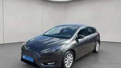 Grau Gebraucht 2017 Ford Focus Titanium Limousine | 9.490 € (Fairer Preis)
