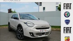 Cappuccino beige metallic Neu 2025 Fiat 600 La Prima SUV | 26.990 € (Guter Preis)