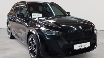 Gebraucht BMW iX1 M Sport 230 kW (313 PS) 2023 Saphirschwarz metallic SUV