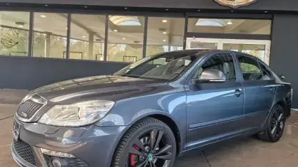 Gebraucht Skoda Octavia RS 200 PS (147 kW) 2011 Grau Limousine