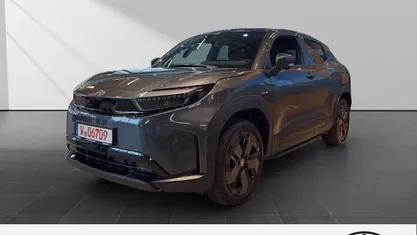 Neu Toyota Urban Cruiser Lounge 127 kW (174 PS) 2026 Grau met. SUV