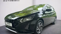 Weiß Gebraucht 2024 Hyundai i20 Trend Limousine | 21.990 € (Fairer Preis)