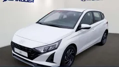 Weiss Gebraucht 2024 Hyundai i20 Trend Limousine | 21.990 € (Fairer Preis)