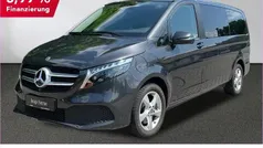 Grau Gebraucht 2023 Mercedes V250 Van / Kleinbus | 52.950 € (Guter Preis)