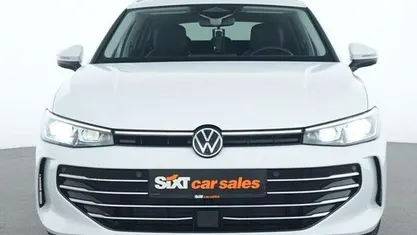 Gebraucht VW Passat IQ Drive 150 PS (110 kW) 2025 Weiß Kombi