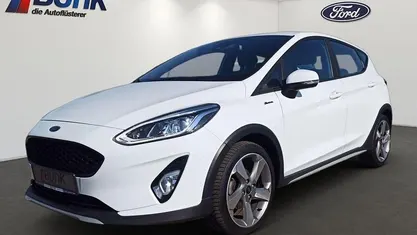 Gebraucht Ford Fiesta Active 101 PS (74 kW) 2019 Frostweiss Kleinwagen