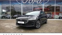 Obsidianschwarz metallic (schwarz) Gebraucht 2024 Ford Focus Titanium Kombi | 26.885 € (Fairer Preis)