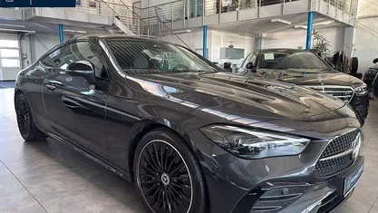Gebraucht Mercedes CLE300 Premium 258 PS (189 kW) 2024 Grau Coupé