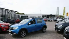 Blau (adriablau metallic) Gebraucht 2020 Dacia Sandero Stepway Kleinwagen | 12.190 € (Fairer Preis)