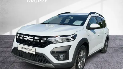 Gebraucht Dacia Jogger Expression 110 PS (80 kW) 2023 Weiß Van / Kleinbus