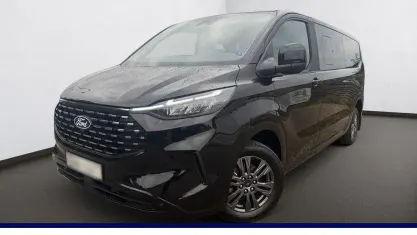 Gebraucht Ford Tourneo Custom Titanium 170 PS (125 kW) 2024 Obsidianschwarz Van