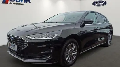 Gebraucht Ford Focus Titanium 125 PS (91 kW) 2025 Limousine