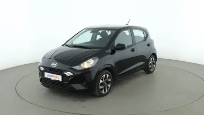 Gebraucht Hyundai i10 Trend 67 PS (49 kW) 2023 Schwarz Kleinwagen