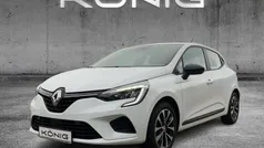 Weiß Gebraucht 2023 Renault Clio V Equilibre Limousine | 14.444 € (Fairer Preis)