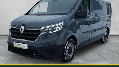 Gebraucht Renault Trafic Komfort 150 PS (110 kW) 2022 Van / Kleinbus