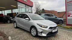 Sparklingsilber Gebraucht 2025 Kia Ceed Comfort Limousine | 27.920 € (Fairer Preis)