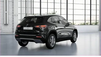 Gebraucht Mercedes GLA200 163 PS (119 kW) 2024 SUV