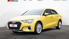 Gelb Gebraucht 2022 Audi A3 Sportback Advanced Limousine | 24.880 € (Guter Preis)