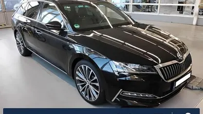 Blackmagic perleffekt Gebraucht 2019 Skoda Superb LAURIN & KLEMENT Kombi | 22.899 € (Guter Preis)