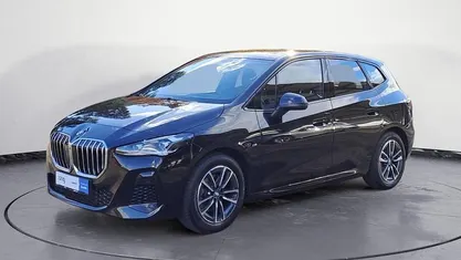 Gebraucht 2024 BMW 218 Active Tourer Performance Van / Kleinbus | 29.990 € (Fairer Preis)