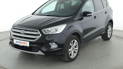 Gebraucht Ford Kuga Trend 150 PS (110 kW) 2017 Schwarz SUV