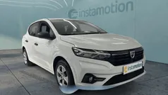 Weiß Gebraucht 2021 Dacia Sandero Essentiel Kleinwagen | 11.944 € (Superpreis)