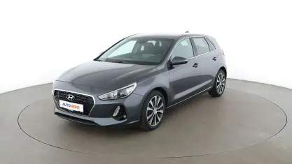 Gebraucht Hyundai i30 Trend 120 PS (88 kW) 2017 Grau Limousine