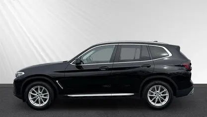 Gebraucht BMW X3 Sport Line 190 PS (139 kW) 2024 Schwarz ii SUV