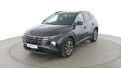 Grau Gebraucht 2021 Hyundai Tucson Trend SUV | 25.590 € (Fairer Preis)