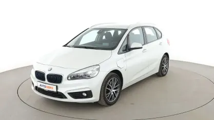 Gebraucht BMW 225 Active Tourer Advantage 224 PS (164 kW) 2017 Weiß Van / Kleinbus