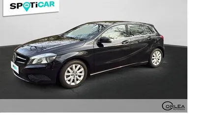 Gebraucht Mercedes A180 122 PS (89 kW) 2014 Schwarz Limousine