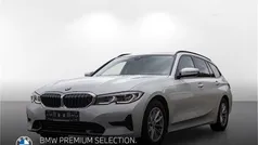 Weiß Gebraucht 2022 BMW 320 Sport Line Limousine | 29.900 € (Fairer Preis)