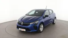 Blau Gebraucht 2024 Renault Clio V Evolution Limousine | 15.290 € (Guter Preis)