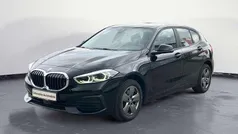 Schwarz Gebraucht 2021 BMW 118 Advantage Kleinwagen | 19.960 € (Fairer Preis)