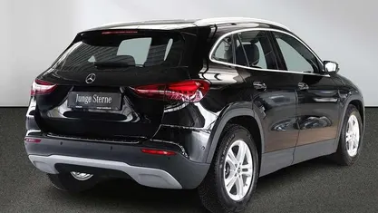 Gebraucht Mercedes GLA200 163 PS (119 kW) 2025 SUV