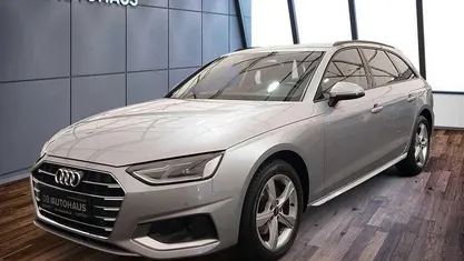 Silber Gebraucht 2024 Audi A4 Advanced Plus Kombi | 28.390 € (Guter Preis)