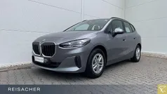 Skyscraper grau metallic Gebraucht 2023 BMW 218 Active Tourer Efficient Dynamics Van / Kleinbus | 29.949 € (Guter Preis)