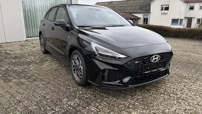 Neu Hyundai i30 N Line 150 PS (110 kW) 2026 Abyss black Limousine