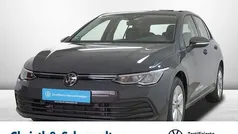 Uranograu Gebraucht 2024 VW Golf VIII Life Limousine | 28.486 € (Fairer Preis)