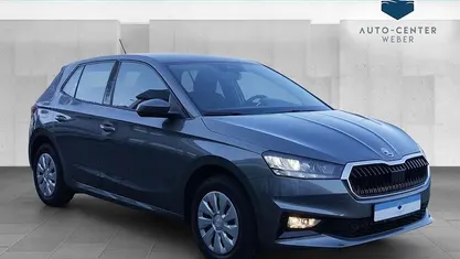 Grau Neu 2025 Skoda Fabia Essence Limousine | 22.170 € (Etwas zu teuer)
