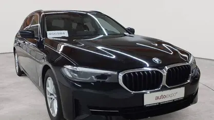 Gebraucht BMW 530 Sport Line 286 PS (210 kW) 2022 Schwarz uni Kombi